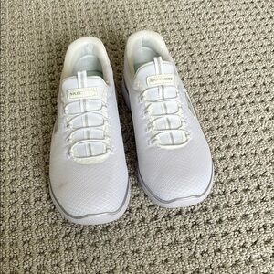 Skechers White Athletic Shoes Memory Foam Wide Width
